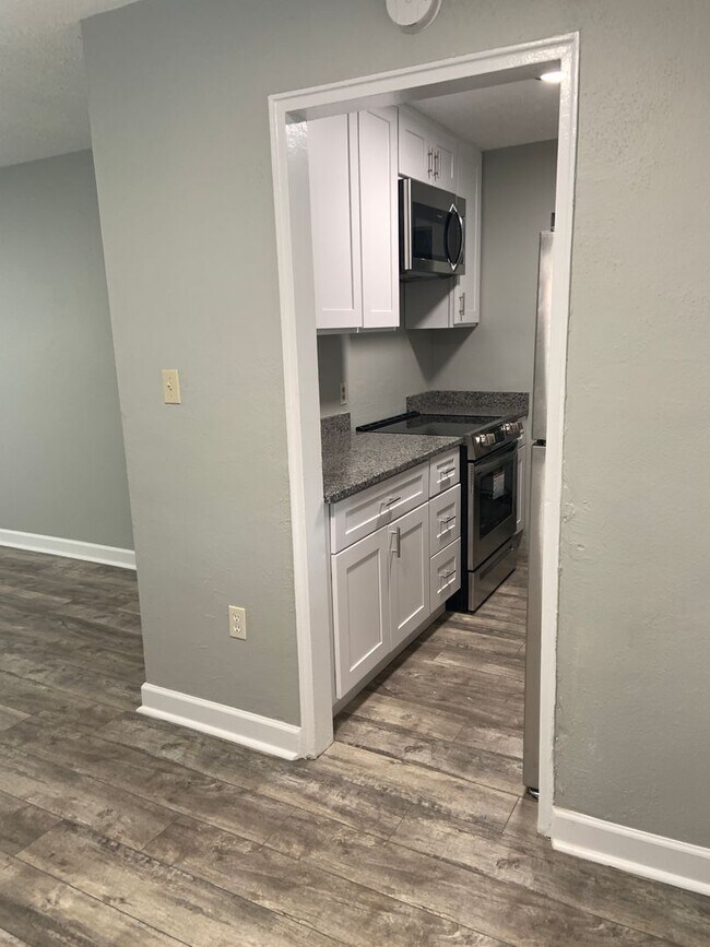 Building Photo - One level living! 3 bed 1 bath rancher in Glen Burnie.