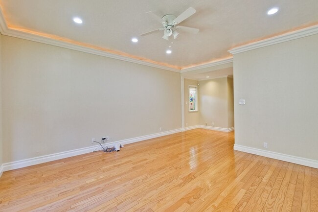 Building Photo - Turnkey Home with Natural Light & Upgrades...