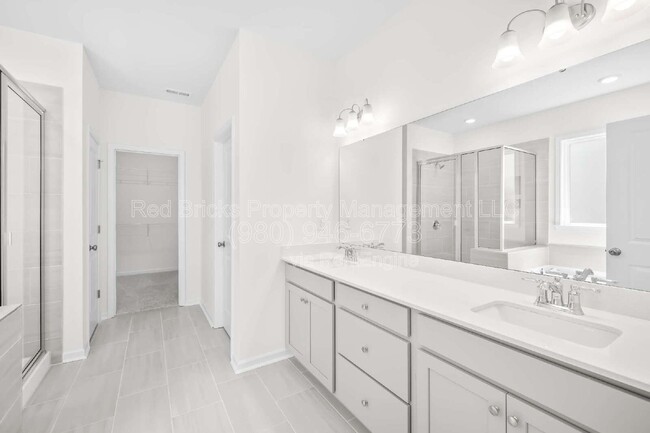 Building Photo - 9008 Catboat St