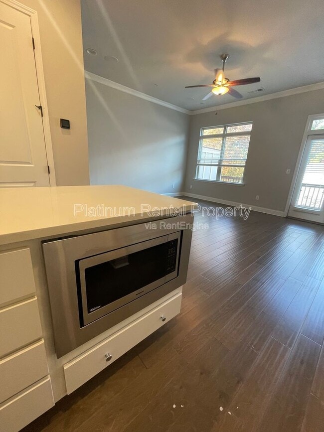 Building Photo - 1236 Stone Castle Cir