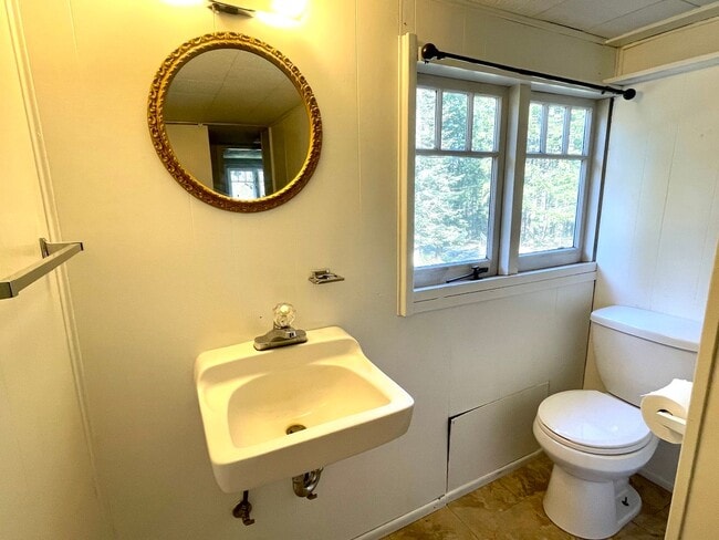 Building Photo - Nestled Away In Gig Harbor: A 3 Bedroom wi...