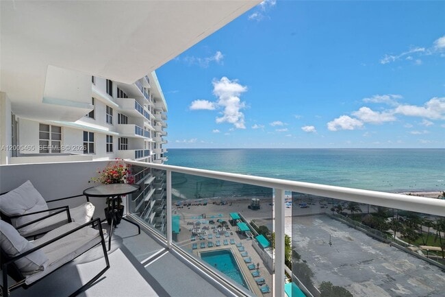 Building Photo - 3725 S Ocean Dr