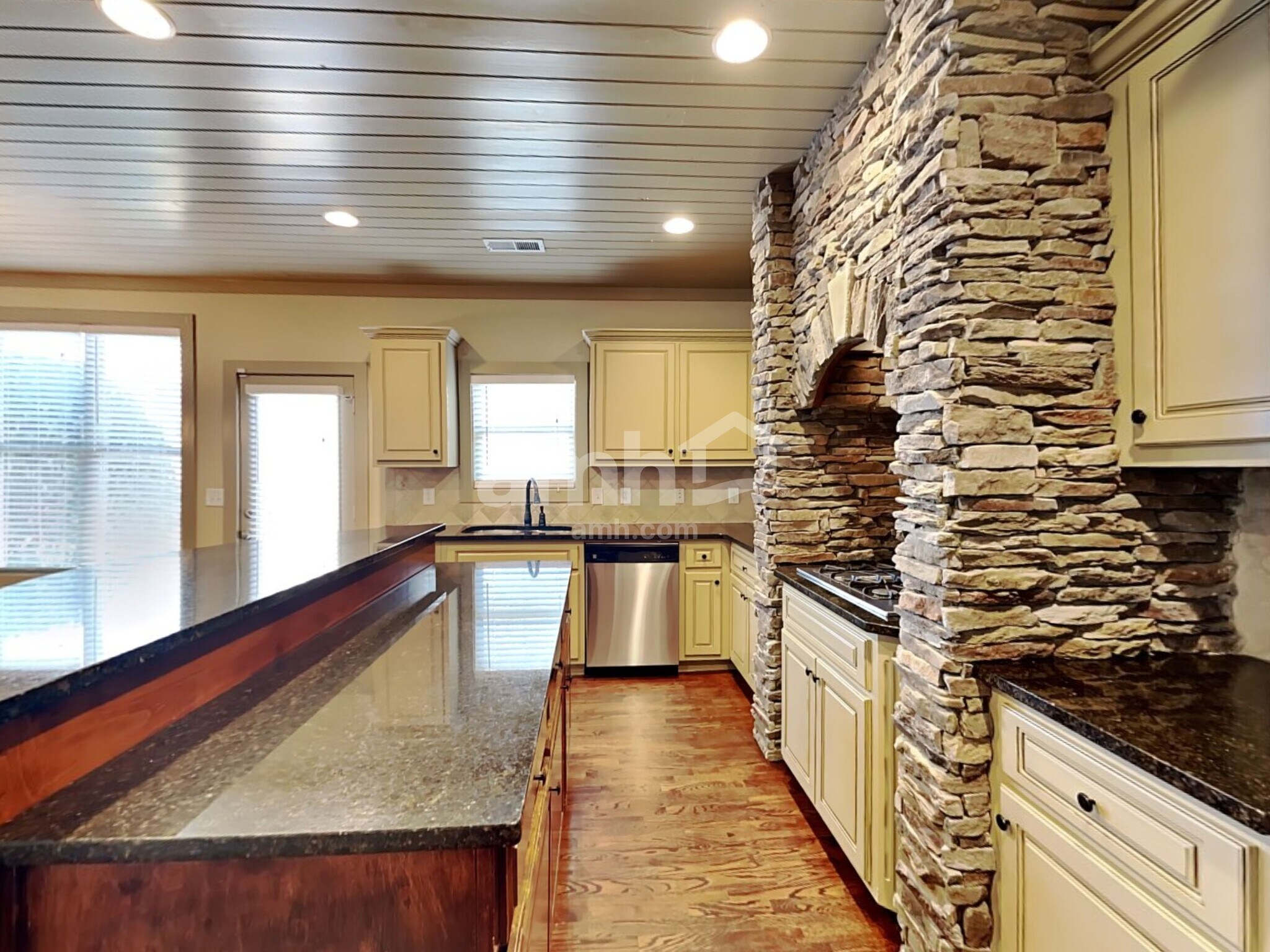 Building Photo - 2315 Well Springs Dr