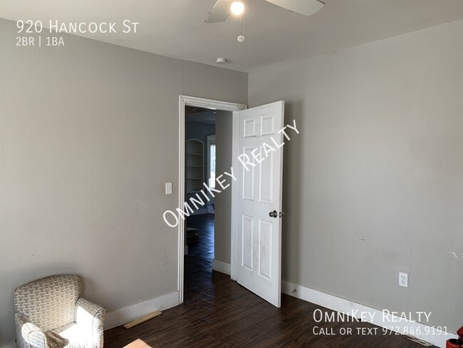 Building Photo - 920 Hancock St