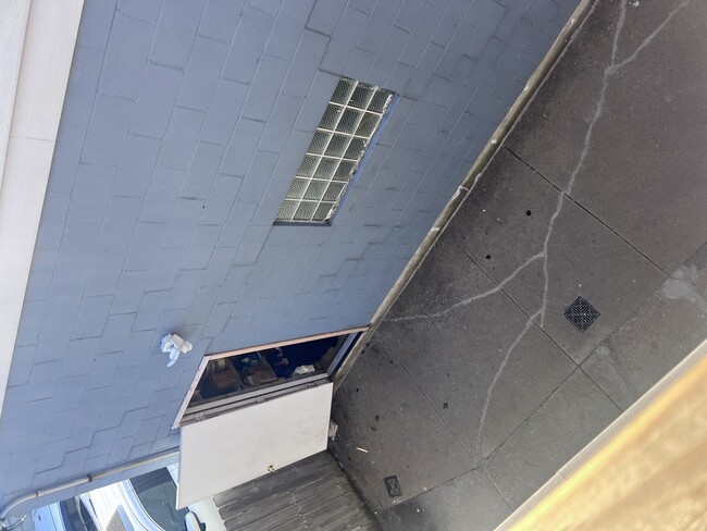 Building Photo - 20 W Hinsdale Ave