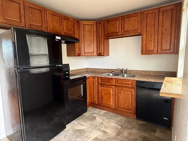Primary Photo - 3240 W 55th Pl