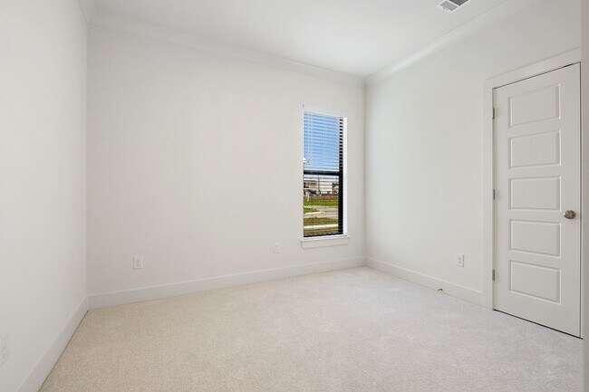 Building Photo - Beautiful 4 bedroom home in Settlement at Shoe Creek