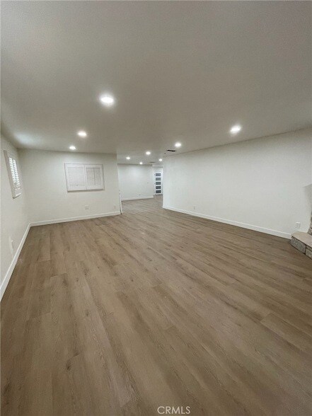 Building Photo - 10076 Seventh Ave