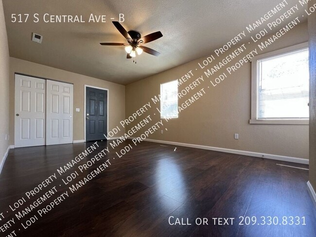 Building Photo - 517 S Central Ave