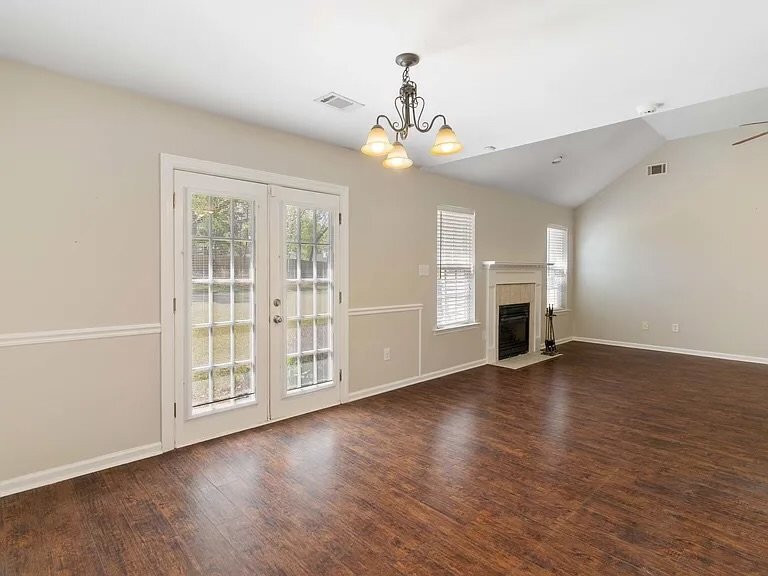 Building Photo - 5229 Silabert Ave