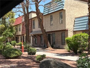Building Photo - 3911 Torsby Pl