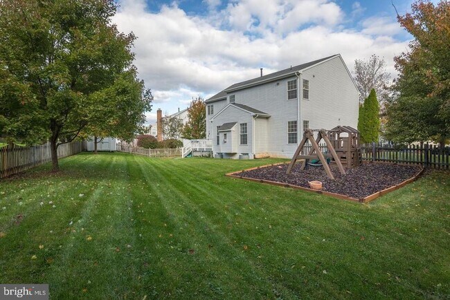 Building Photo - 105 Bridgette Pl NE