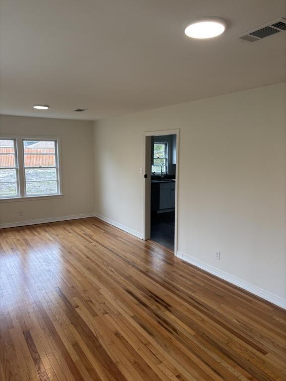 Building Photo - 106 48th St