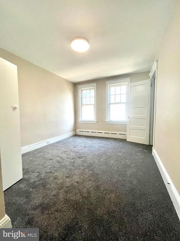 Building Photo - 1549 Brunswick Ave