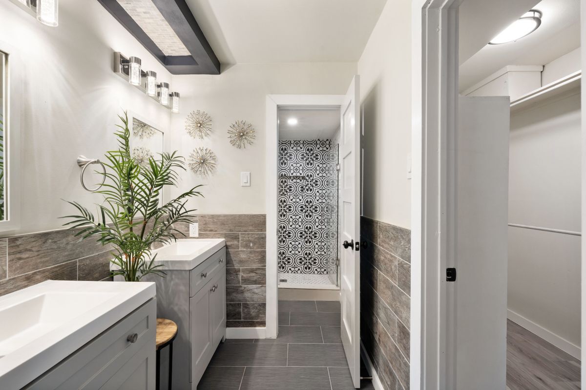 Building Photo - 2703 Meadowstone Ct