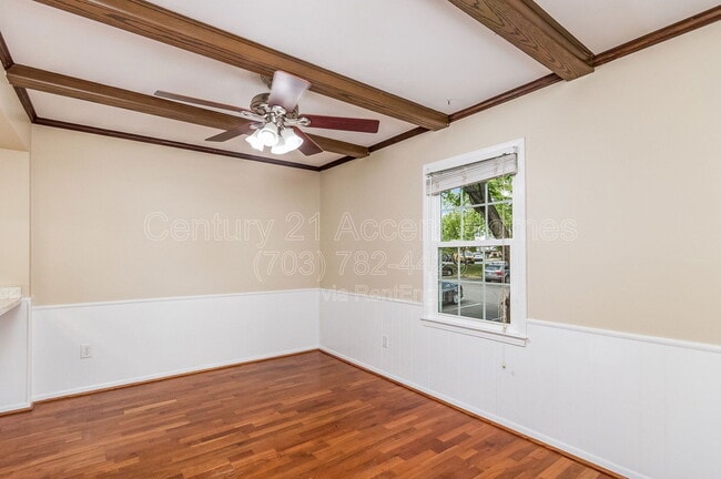 Building Photo - 14447 Cool Oak Ln