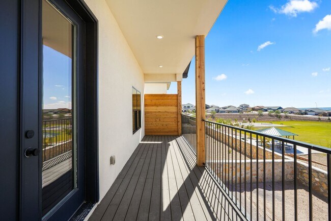 Building Photo - 4025 Boardwalk Rd