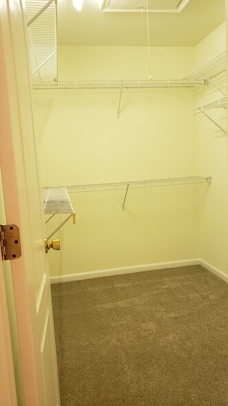 Master Closet - 2015 Livingston St