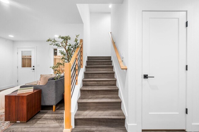 Building Photo - 1570-1574 Gilpin St