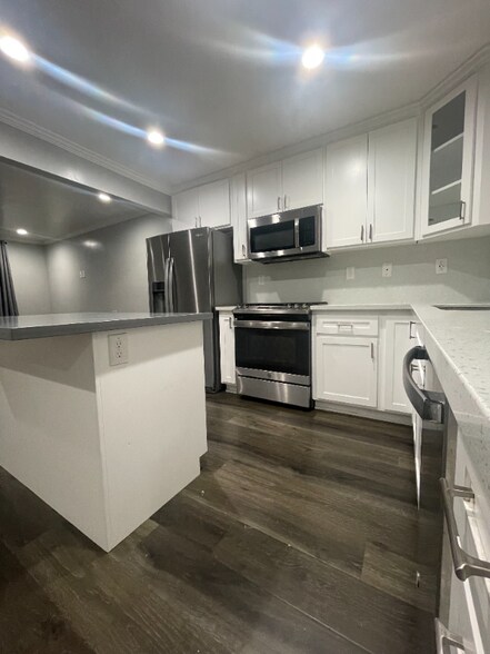 Building Photo - 3318 Truckee Way