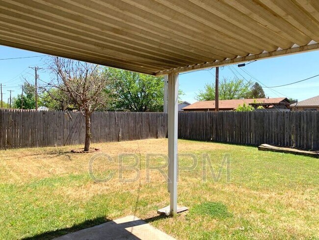 Building Photo - 2131 74th St