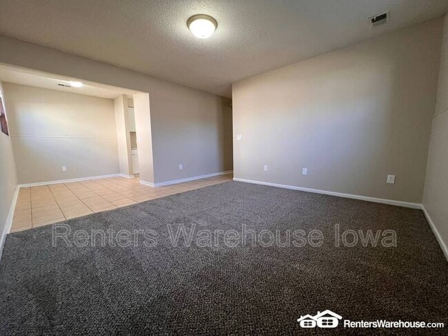 Building Photo - 917 Maury St