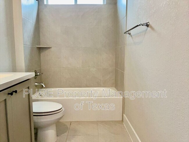 Building Photo - 8315 Laughlin Ln