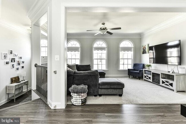 Building Photo - 15390 Ballerina Lp