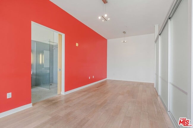 Building Photo - 4080 Glencoe Ave