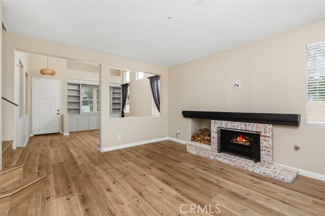 Building Photo - 2545 Santa Ana Ave
