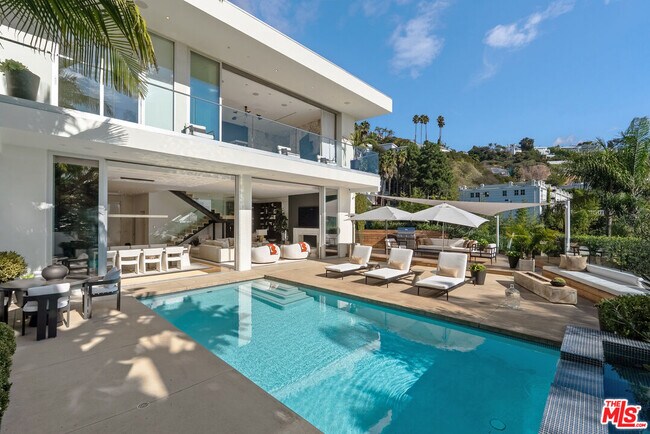 Building Photo - 1889 Rising Glen Rd