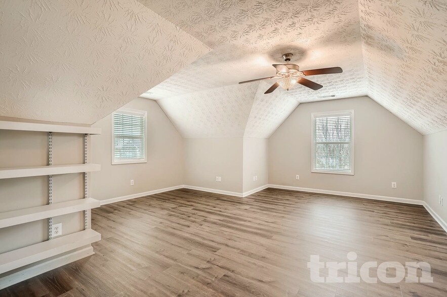 Building Photo - 80 Maple Trace