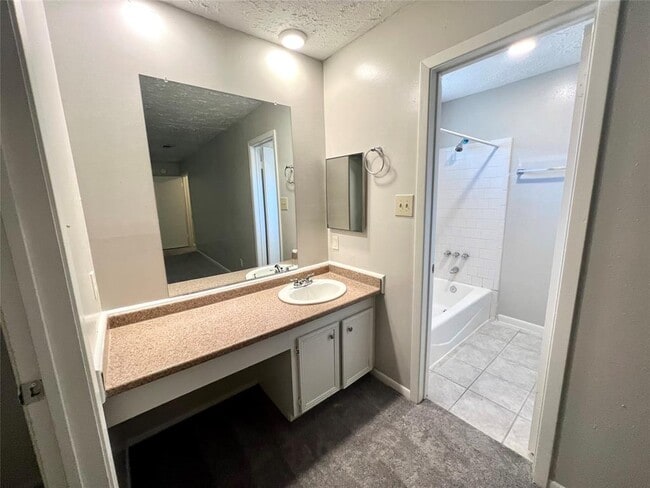 Building Photo - 6502 Bazel Brook Dr