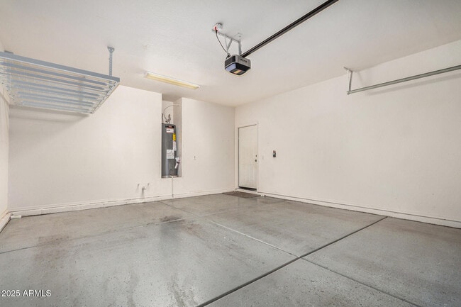 Building Photo - 1844 E Dunbar Dr