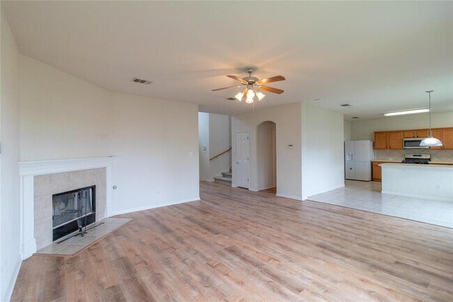 Building Photo - 1103 Apollo Ln