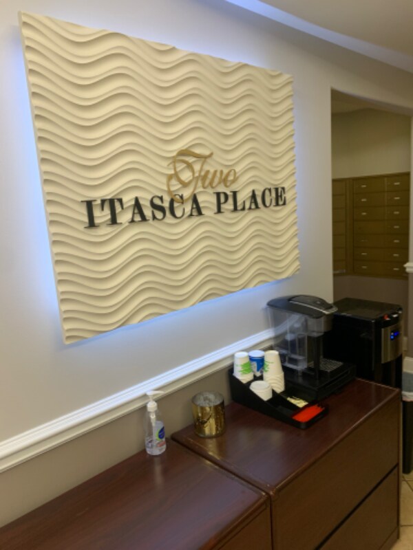 Building Photo - 2 Itasca Place