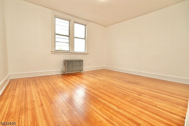Building Photo - 428 N 12th St