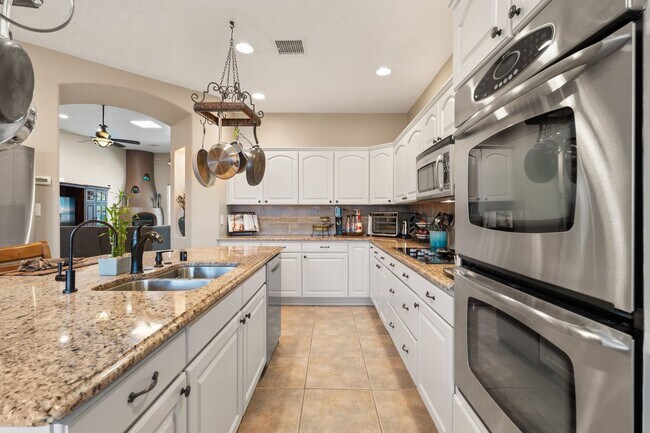 Building Photo - Rio Rancho Gem - Stunning 4-Bedroom Home –...