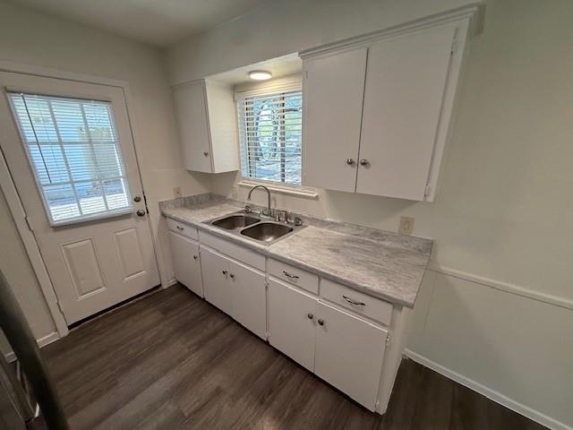 Building Photo - 4930 Manchester Cir