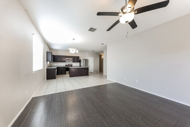 Building Photo - 6981 S Blue Hills Dr