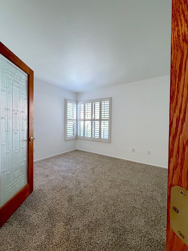 Building Photo - 1548 Vallecito