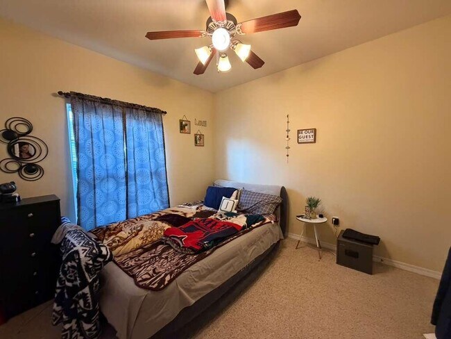 Building Photo - 1529 Bentley Cir