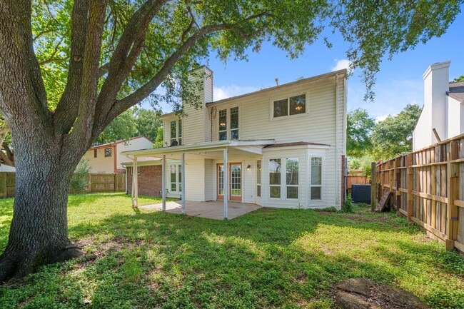 Building Photo - 8030 Pine Falls Dr