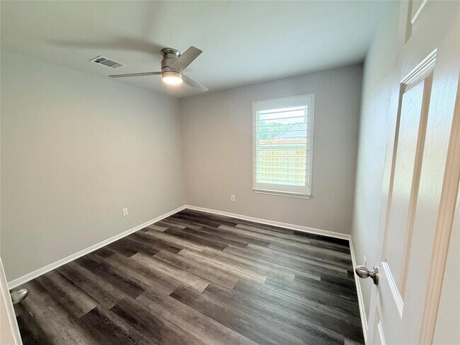 Building Photo - 27233 Crevalle Jack Ln