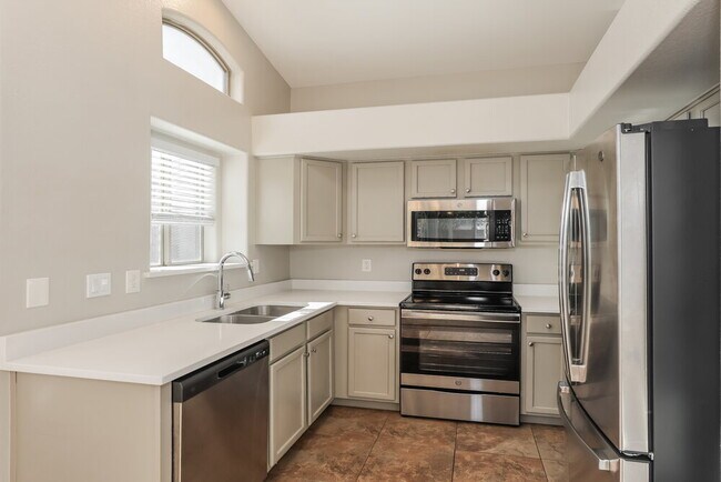 Building Photo - 12913 W Sheridan St