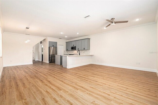 Building Photo - 2622 W Horatio St