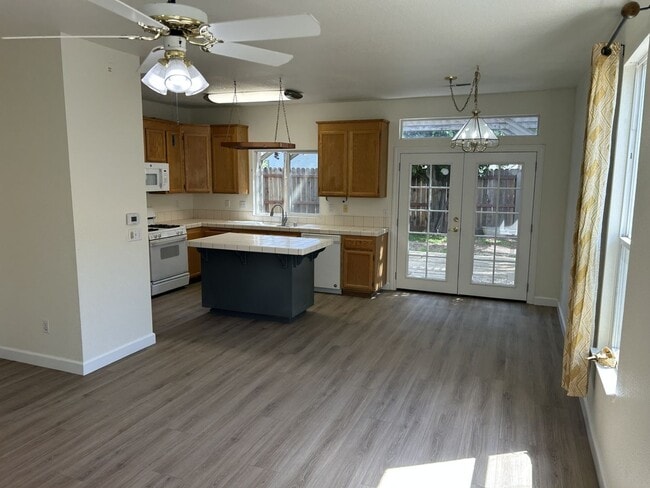 Building Photo - 597 Canvasback Ct