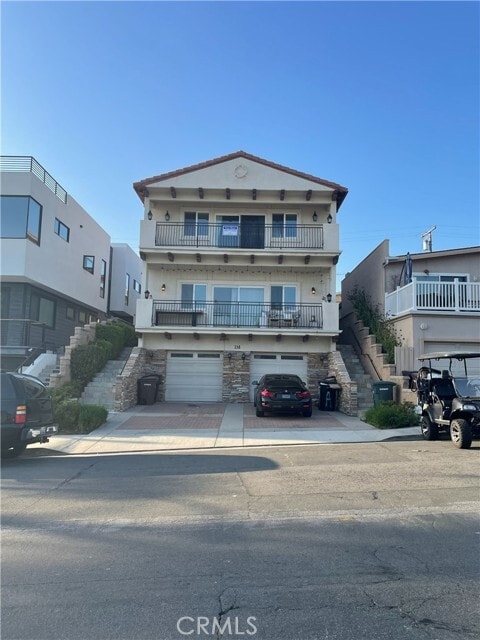 Building Photo - 138 W Canada