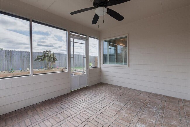 Building Photo - 12110 English Brook Cir
