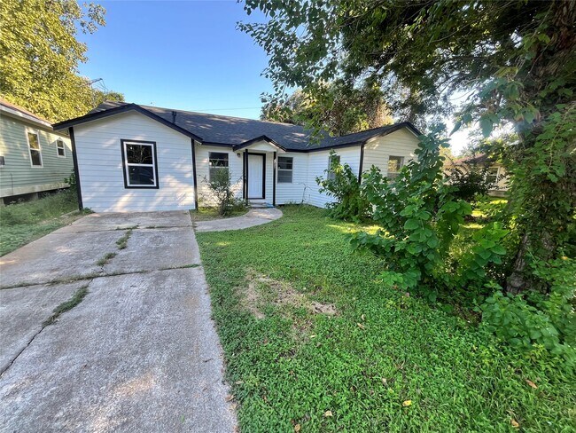 Primary Photo - 6606 Anderson St